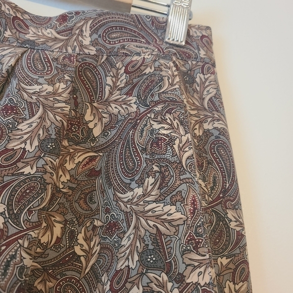 Talbots | Vintage Silk Paisley Print Midi Length Pencil Skirt (Size 12) - Picture 7 of 12